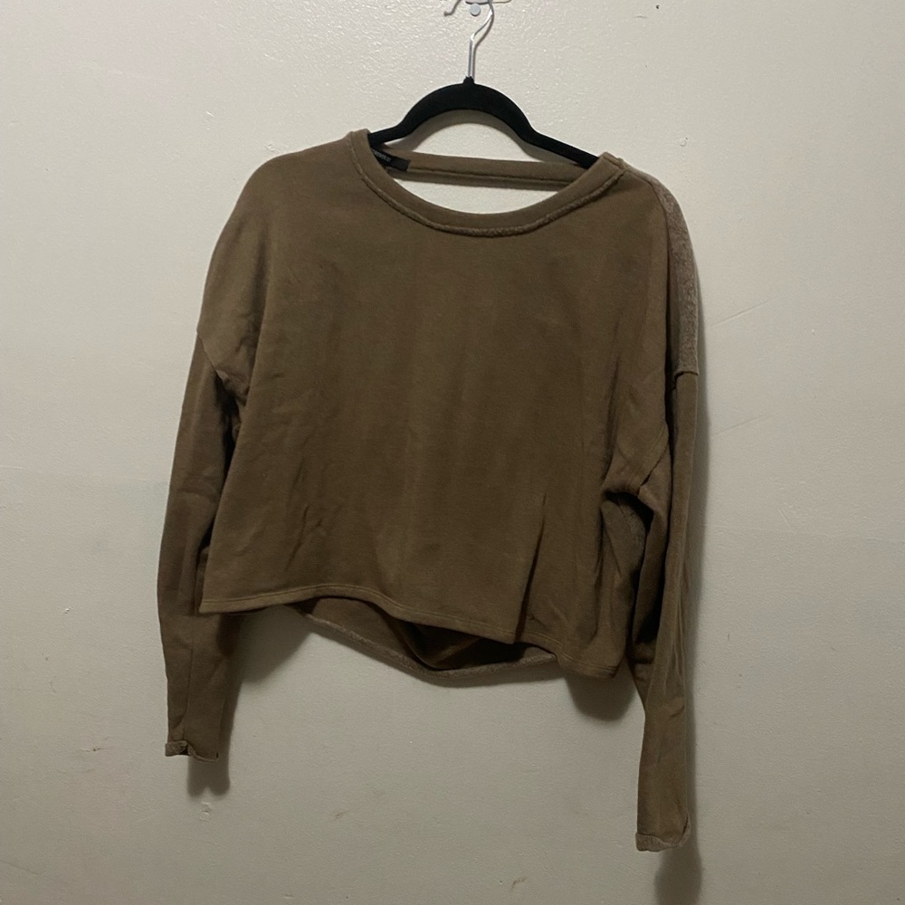 Forever 21 sweater - opened back